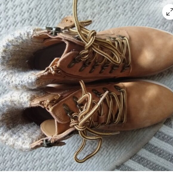 Cliffs by White Mountain brown 9M City Street Hikers !EUC! - Picture 4 of 7